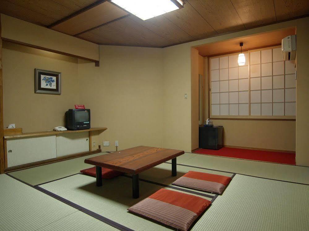 Ryouri Ryokan Watanabe Нагоя Экстерьер фото